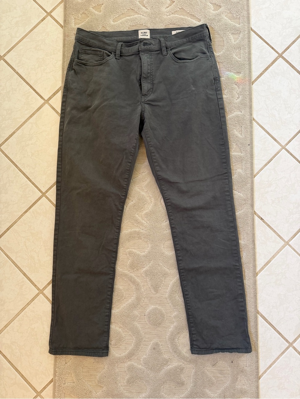 Slim Fit Men’s Jeans in Dark Gray